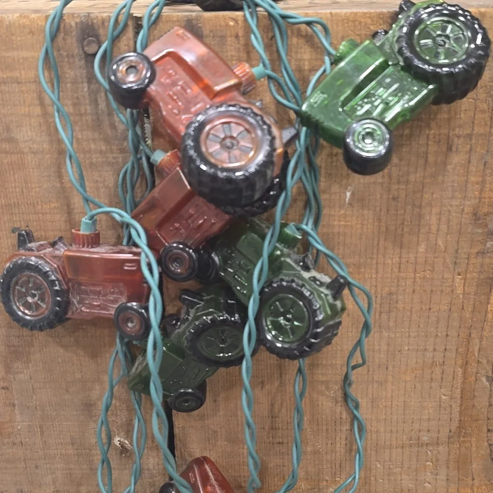 Vintage Novelty 10 Tractors On String Of Lights